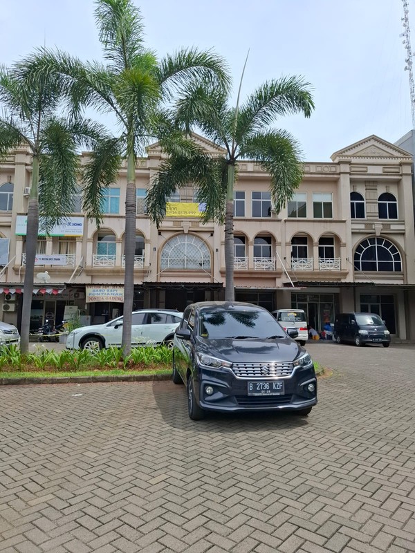 Ruko Strategis di Grand Galaxy - Lokasi Emas untuk Bisnis & Investasi!