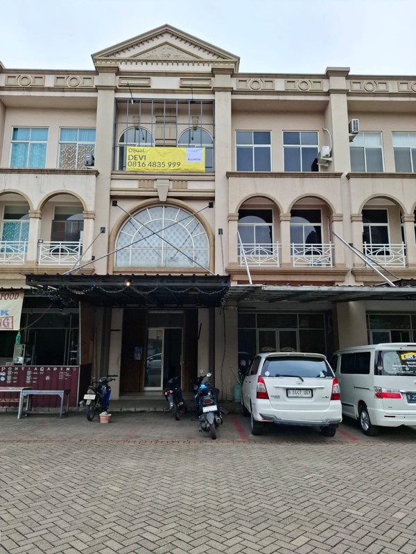 Ruko Strategis di Grand Galaxy - Lokasi Emas untuk Bisnis & Investasi!