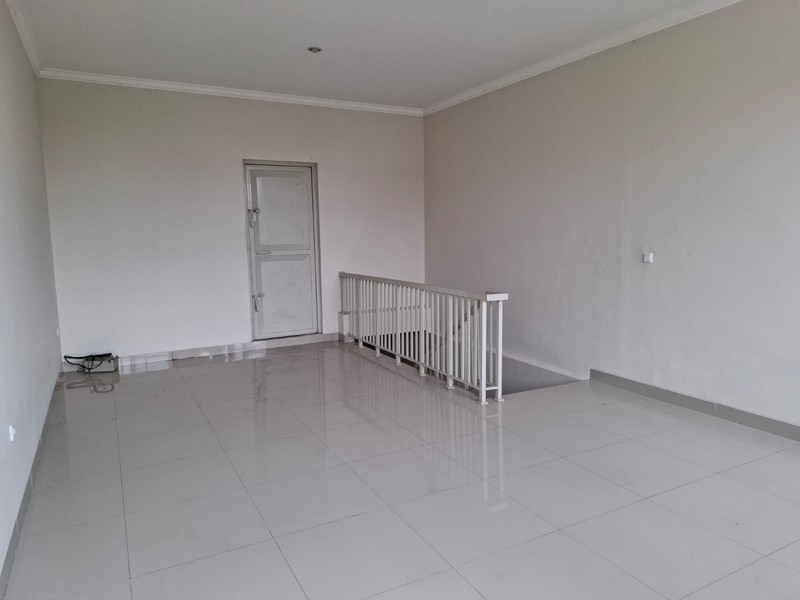 Ruko Strategis di Grand Galaxy - Lokasi Emas untuk Bisnis & Investasi!