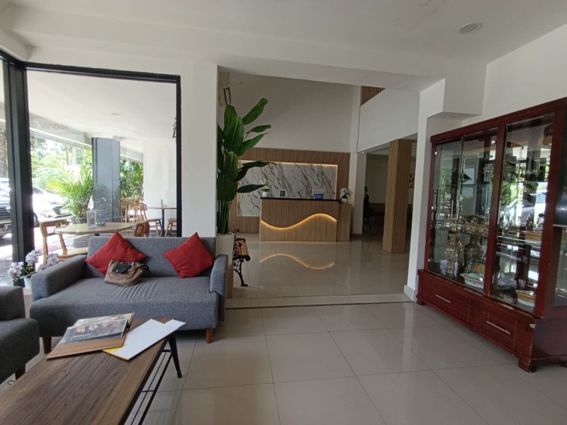 Dijual Bangunan Resto 2 Lantai Lokasi Strategis Di Cempaka Putih Tengah, Jakarta Pusat