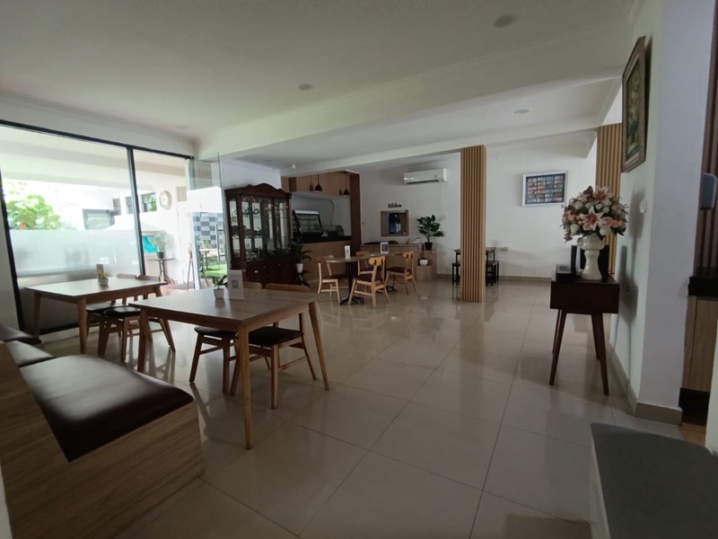 Dijual Bangunan Resto 2 Lantai Lokasi Strategis Di Cempaka Putih Tengah, Jakarta Pusat