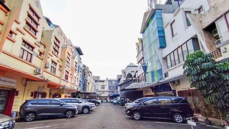 Ruko 4,5 Lantai di Tanjung Mas Raya - Dekat Tol dan AEON Mall, Cocok untuk Usaha atau Kantor