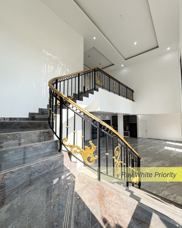 Rumah Mewah di Bintaro, akses mudah ke BSD City, Gading Serpong 