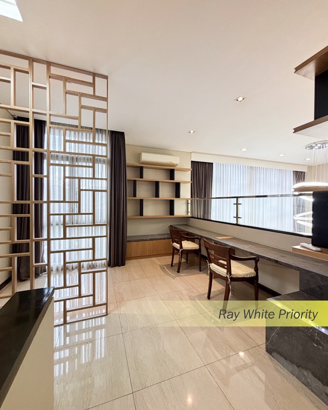 RUMAH MEWAH FULLFURNISH DI KAWASAN NAVAPARK BSD CITY, TANGERANG SELATAN