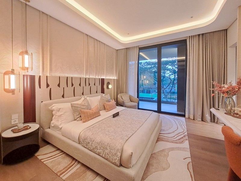 Rumah Mewah Botanic Villa Navapark BSD City view ke Botanic Park