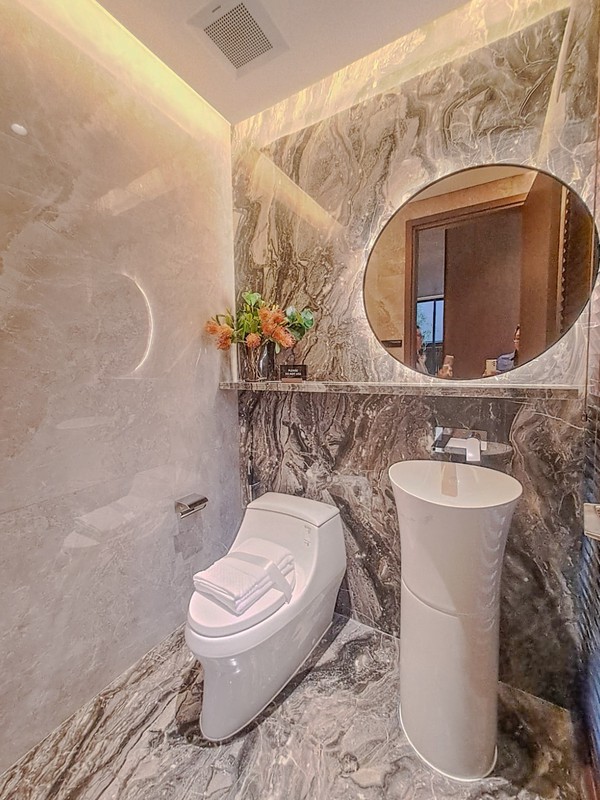 Rumah Mewah Botanic Villa Navapark BSD City view ke Botanic Park