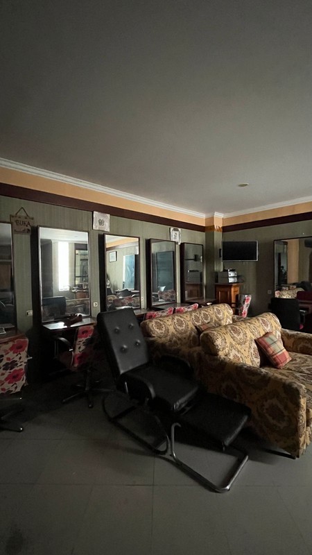 Gedung 5 Lantai Cocok Untuk Kantor Atau Usaha Berlokasi Tanah Abang Jakarta Pusat