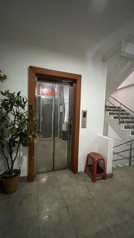 Gedung 5 Lantai Cocok Untuk Kantor Atau Usaha Berlokasi Tanah Abang Jakarta Pusat