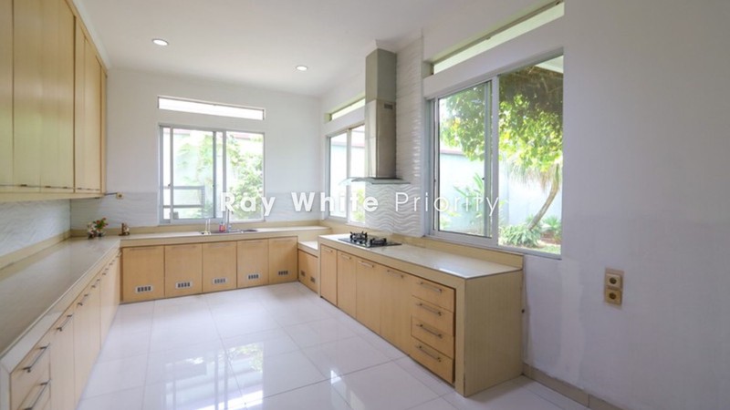 Rumah Mewah di Alam Sutera Dekat Pasar8 & Akses ke Gading Serpong