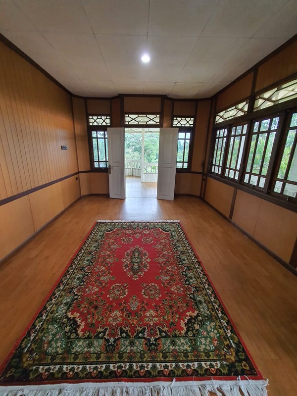 Vila di Cisaat Sukabumi, View Gunung Gede Pangrango dekat Bogor  