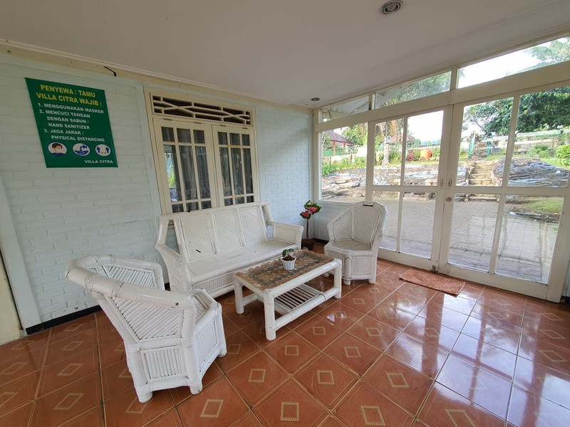 Vila di Cisaat Sukabumi, View Gunung Gede Pangrango dekat Bogor  