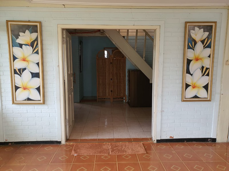 Vila di Cisaat Sukabumi, View Gunung Gede Pangrango dekat Bogor  