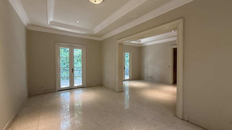 LUXURY HOUSE AND COMFY AT KEBAYORAN BARU AREA