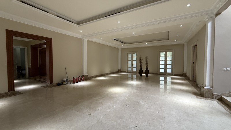 LUXURY HOUSE AND COMFY AT KEBAYORAN BARU AREA