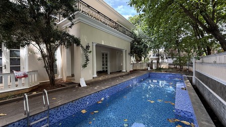 LUXURY HOUSE AND COMFY AT KEBAYORAN BARU AREA