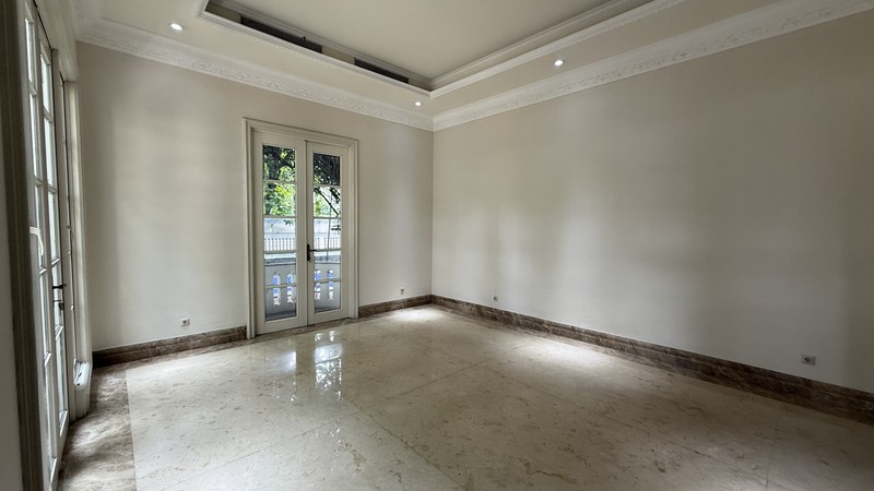 LUXURY HOUSE AND COMFY AT KEBAYORAN BARU AREA