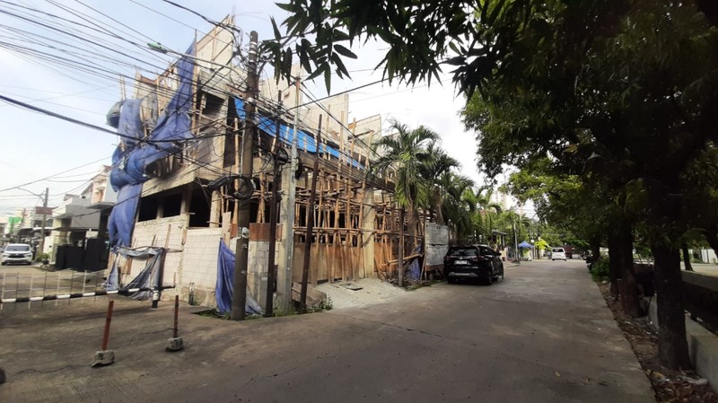 Rumah Baru Kelapa Gading - Murah - SHM 3 Lantai 