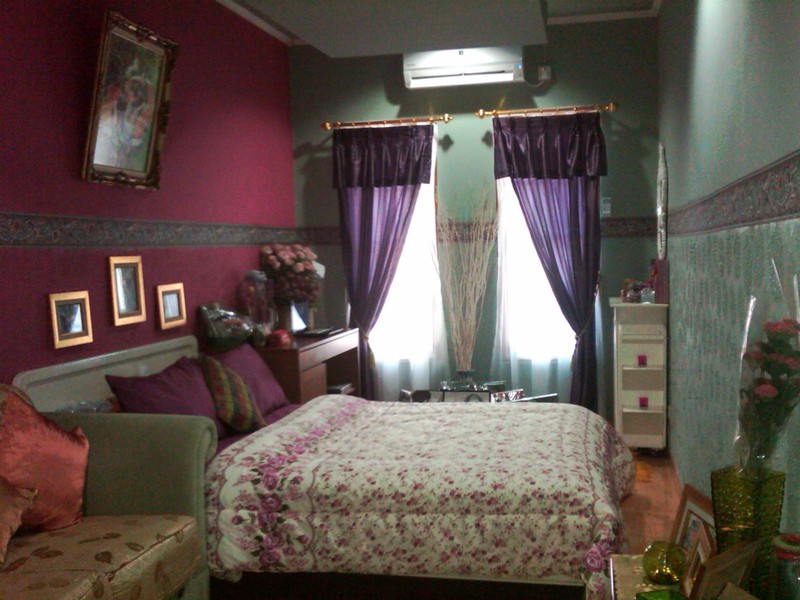 Rumah 2 Lantai, luas, lokasi strategis di Mampang