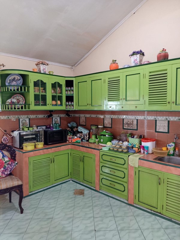 Rumah 2 Lantai, luas, lokasi strategis di Mampang