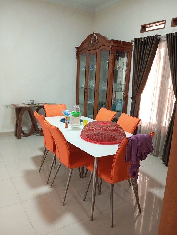 Rumah 2 Lt Mewah Siap Huni Strategis Dekat Fasilitas Premium Grand Wisata