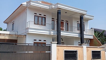 Rumah 2 Lt Mewah Siap Huni Strategis Dekat Fasilitas Premium Grand Wisata