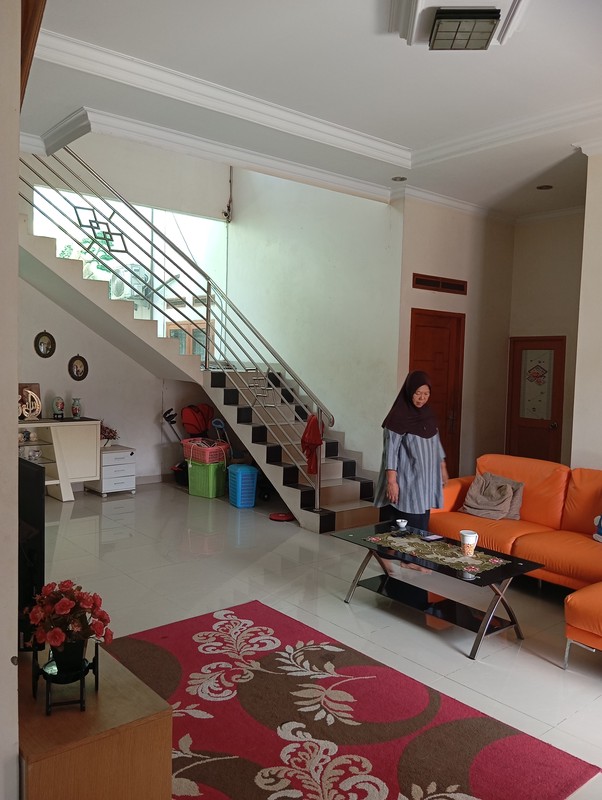 Rumah 2 Lt Mewah Siap Huni Strategis Dekat Fasilitas Premium Grand Wisata