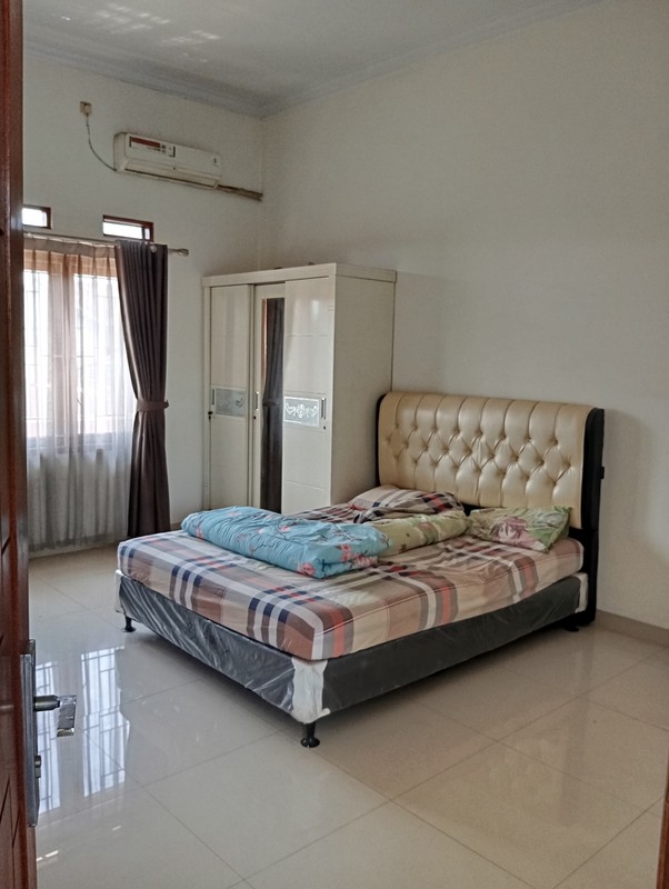 Rumah 2 Lt Mewah Siap Huni Strategis Dekat Fasilitas Premium Grand Wisata