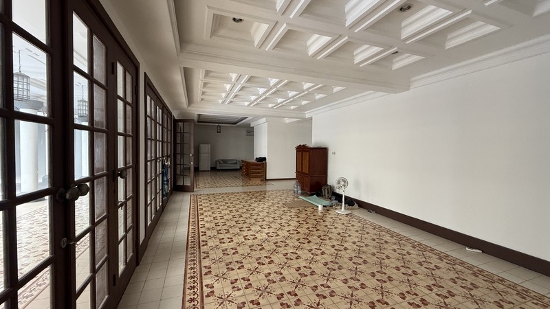 BEAUTIFUL AND COZY HOUSE AT PERMATA HIJAU AREA