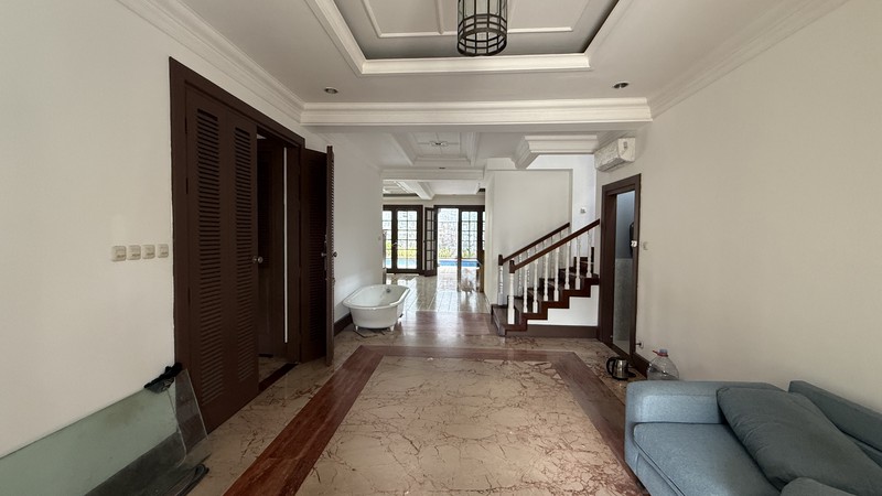 BEAUTIFUL AND COZY HOUSE AT PERMATA HIJAU AREA