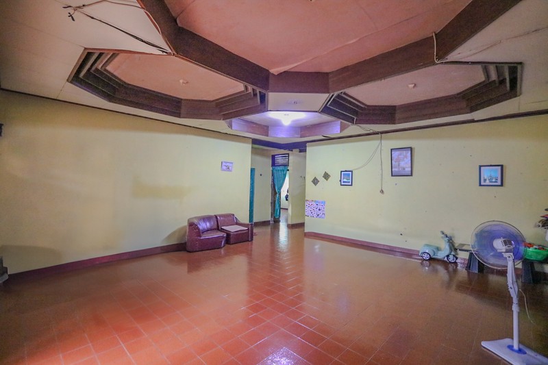 RUMAH KLASIK STRATEGIS DI KREO LARANGAN, AKSES MUDAH KAMPUS BUDI LUHUR, PURI BETA, BINTARO, JOGLO