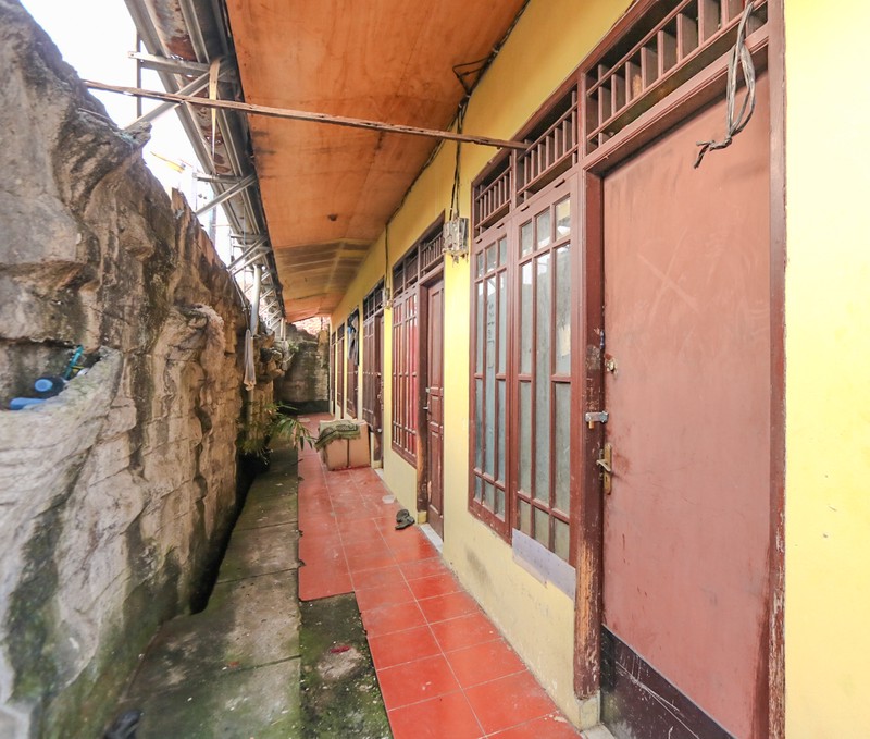 RUMAH KLASIK STRATEGIS DI KREO LARANGAN, AKSES MUDAH KAMPUS BUDI LUHUR, PURI BETA, BINTARO, JOGLO