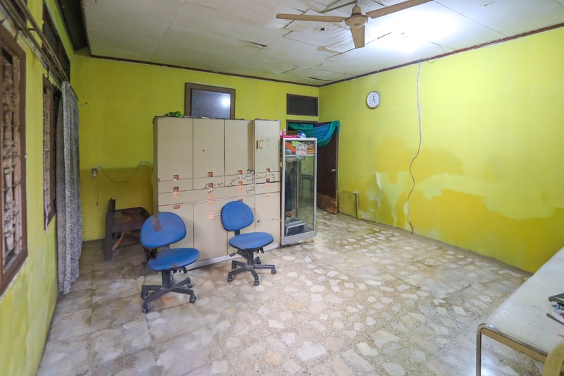 RUMAH KLASIK STRATEGIS DI KREO LARANGAN, AKSES MUDAH KAMPUS BUDI LUHUR, PURI BETA, BINTARO, JOGLO