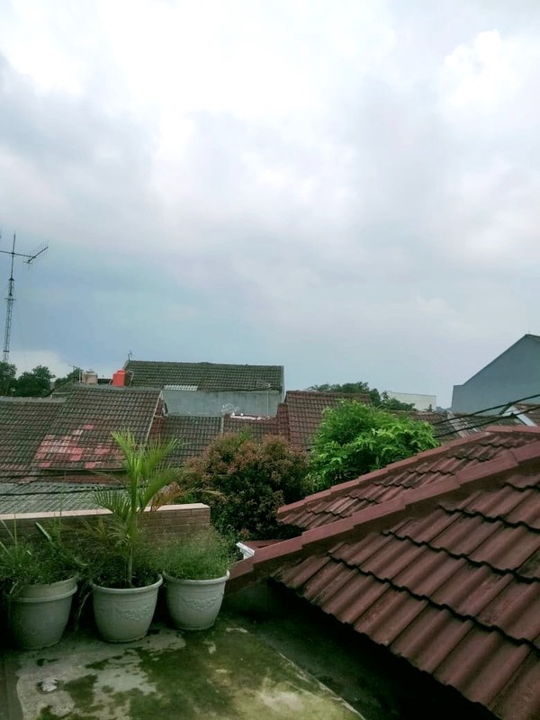 Rumah 1.5 Lt Hook Siap Huni Fasilitas Lengkap Strategis Dekat Stasiun LRT