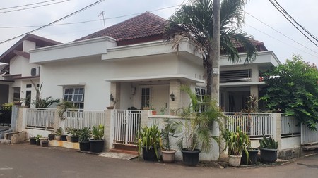 Rumah 1.5 Lt Hook Siap Huni Fasilitas Lengkap Strategis Dekat Stasiun LRT