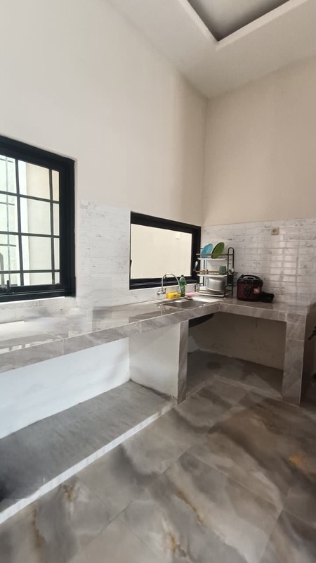 Rumah minimalis siap huni di Bintaro Jaya