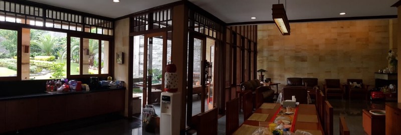 Turun Harga Rumah Mewah Setra Duta Kota Bandung 