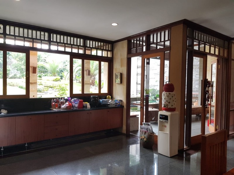 Turun Harga Rumah Mewah Setra Duta Kota Bandung 