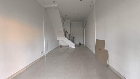 Dijual Ruko siap pakai di La Monte, Grand Wisata, Bekasi