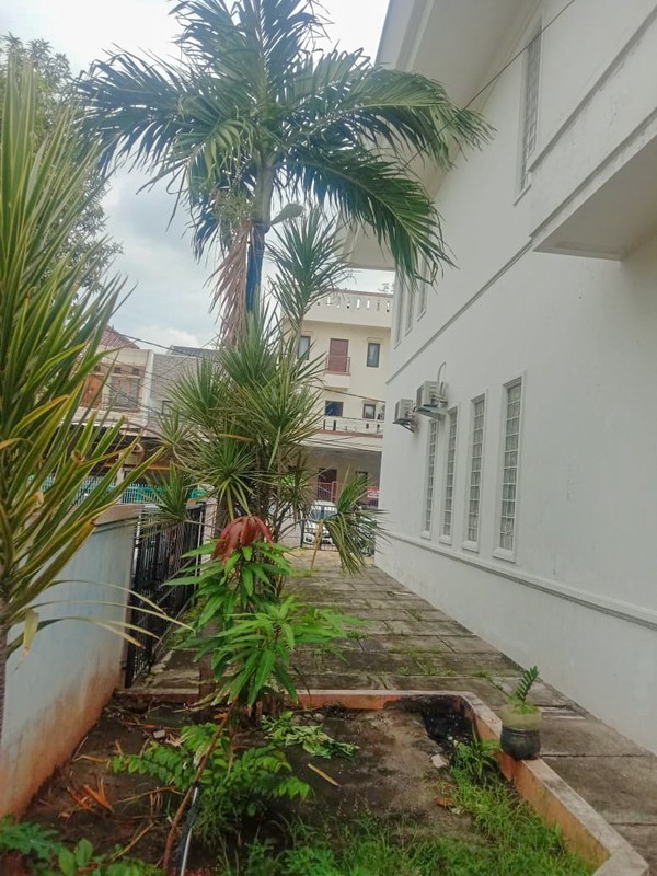 Gedung Kantor di Kelapa Gading dekat Kirana Boutique, Kensington