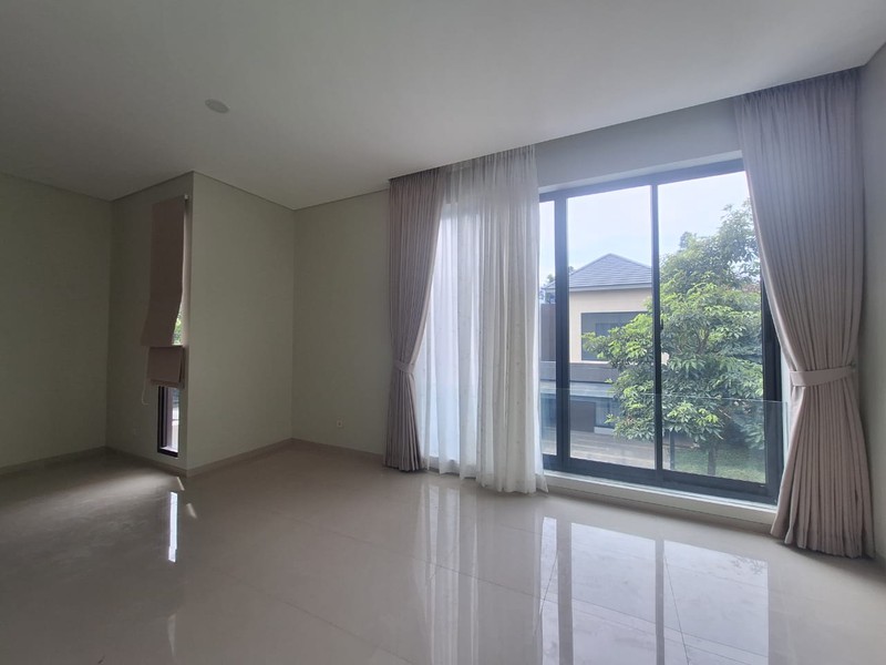 Rumah Bagus Di Discovery Amore Bintaro Sektor 9