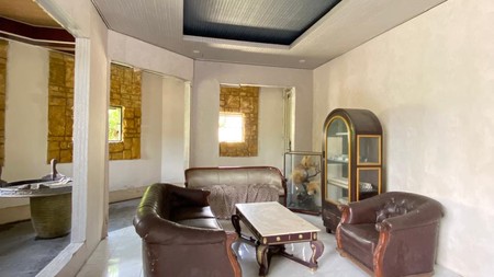 Rumah Dalam Komplek Cinere - Strategis & Nyaman untuk Keluarga