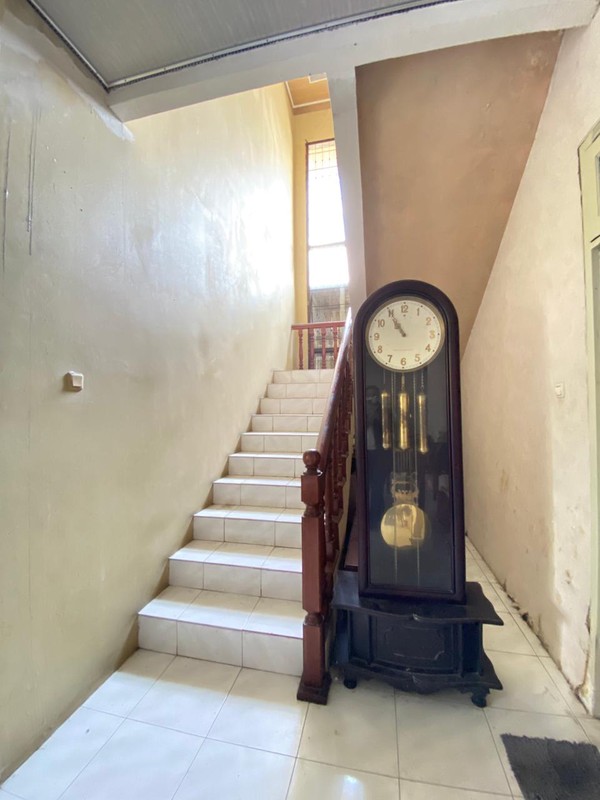 Rumah Dalam Komplek Cinere - Strategis & Nyaman untuk Keluarga