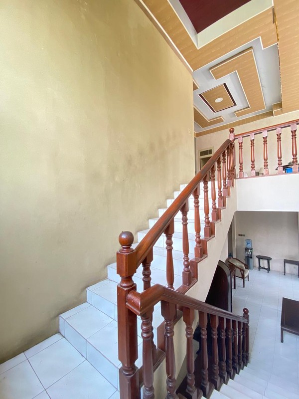 Rumah Dalam Komplek Cinere - Strategis & Nyaman untuk Keluarga