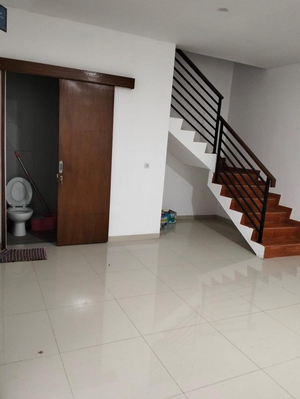 Rumah Bagus Di Cluster De Vista Pondok Ranji Tangerang Selatan
