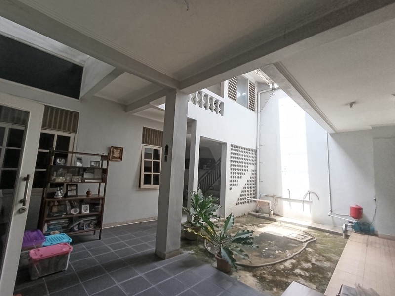 Rumah Hitung Tanah Area Cipete