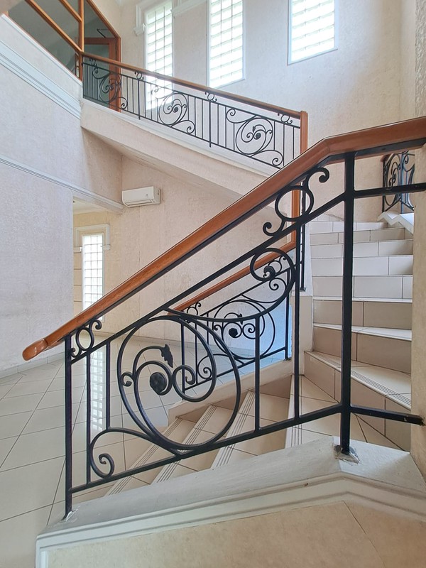 Gedung Kantor di Kelapa Gading dekat Kirana Boutique, Kensington