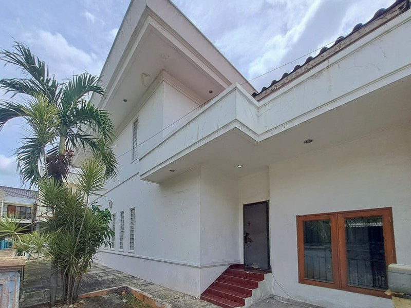 Gedung Kantor di Kelapa Gading dekat Kirana Boutique, Kensington