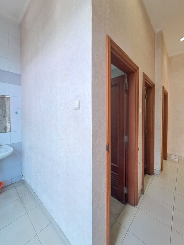 Gedung Kantor di Kelapa Gading dekat Kirana Boutique, Kensington