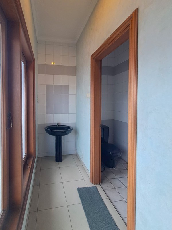 Gedung Kantor di Kelapa Gading dekat Kirana Boutique, Kensington