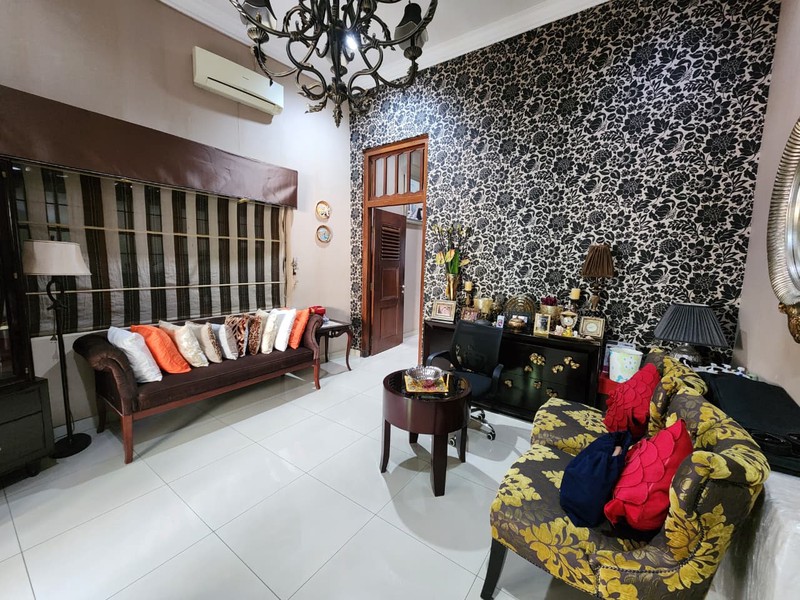 Dijual Rumah Terawat di Menteng, Jakarta Pusat dengan Harga Sangat Menarik